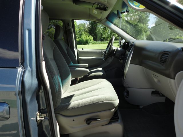 2005 Chrysler Town and Country 3.5