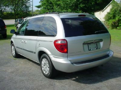 2005 Chrysler Town and Country Elk Conversion Van