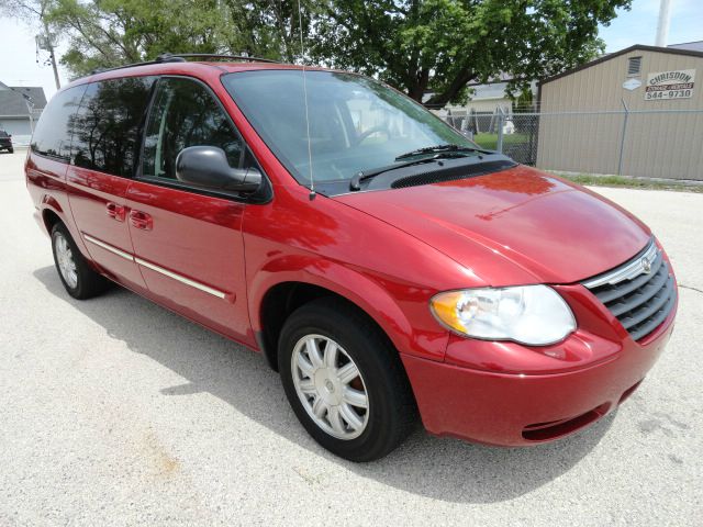 2005 Chrysler Town and Country 3.5