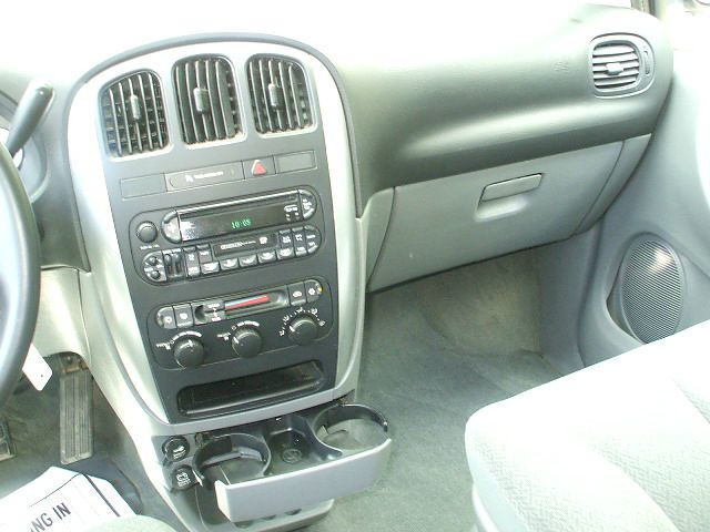 2005 Chrysler Town and Country 3.5