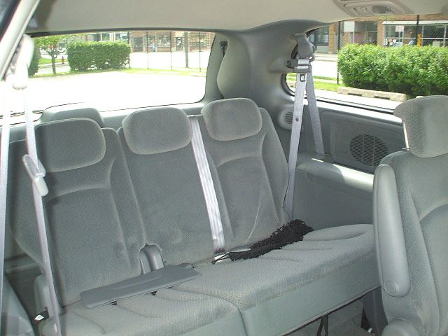 2005 Chrysler Town and Country 3.5