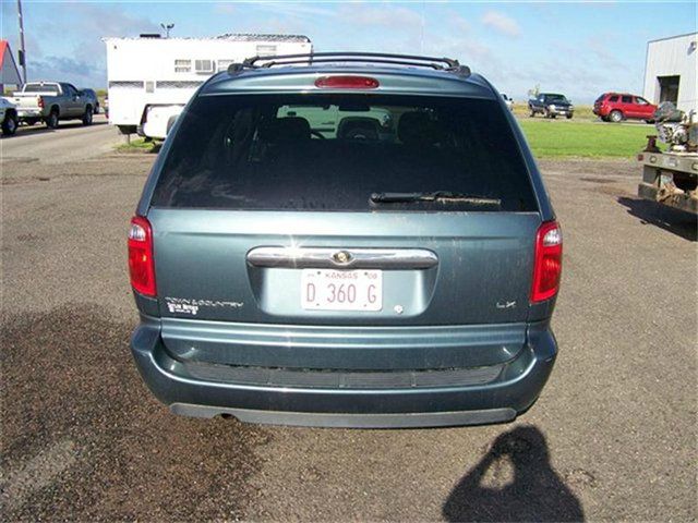 2006 Chrysler Town and Country Elk Conversion Van