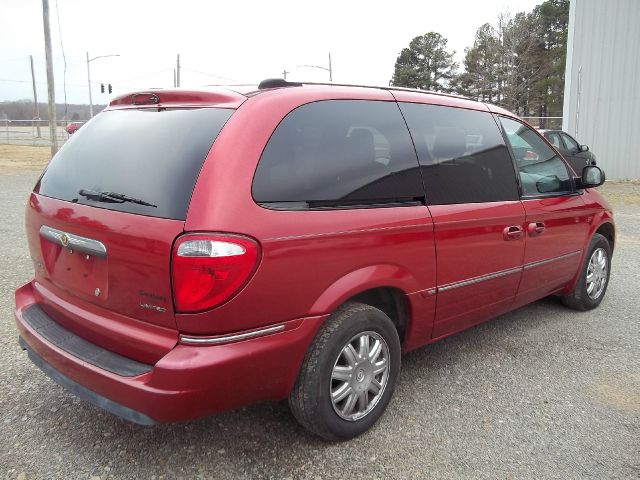 2006 Chrysler Town and Country SLT 25