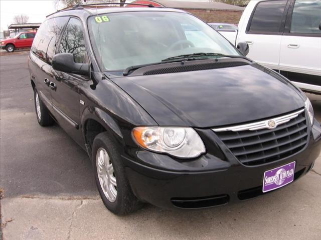 2006 Chrysler Town and Country 3.5