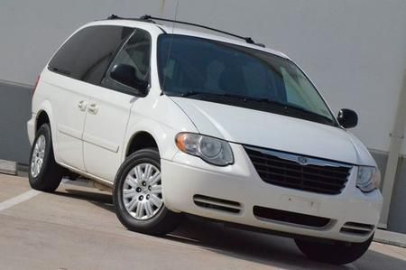 2006 Chrysler Town and Country Elk Conversion Van