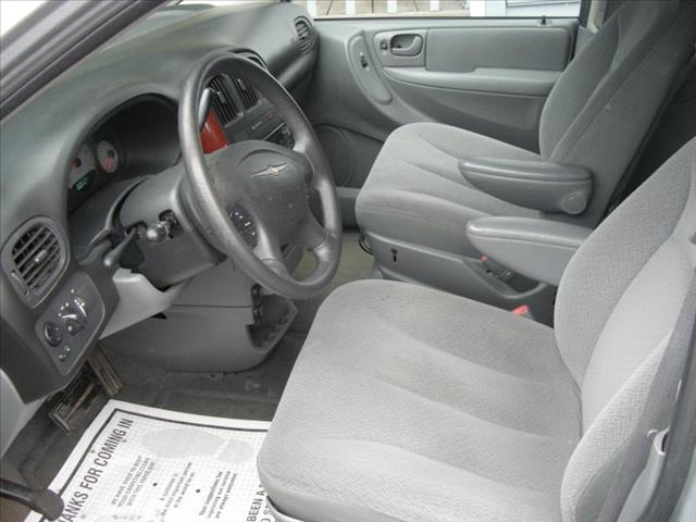 2006 Chrysler Town and Country Elk Conversion Van