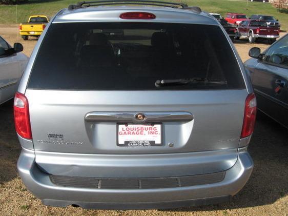 2006 Chrysler Town and Country 3.5