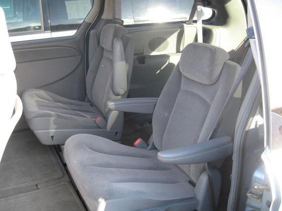 2006 Chrysler Town and Country 3.5