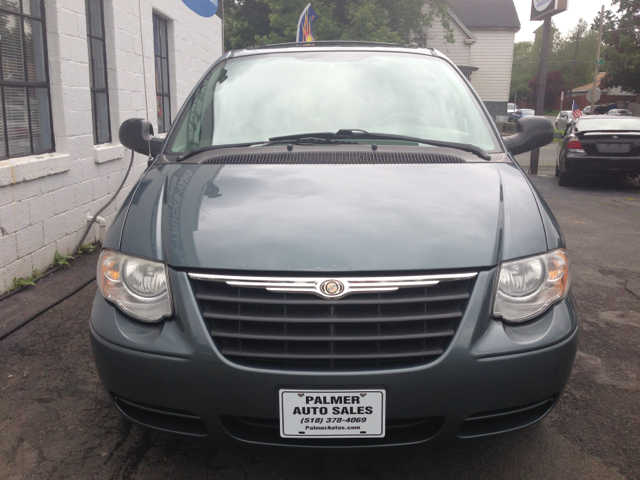 2006 Chrysler Town and Country 3.5