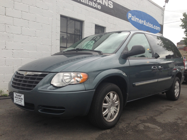 2006 Chrysler Town and Country 3.5