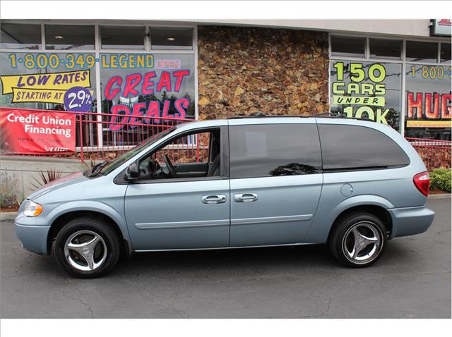 2006 Chrysler Town and Country SL Regular Cab 2WD