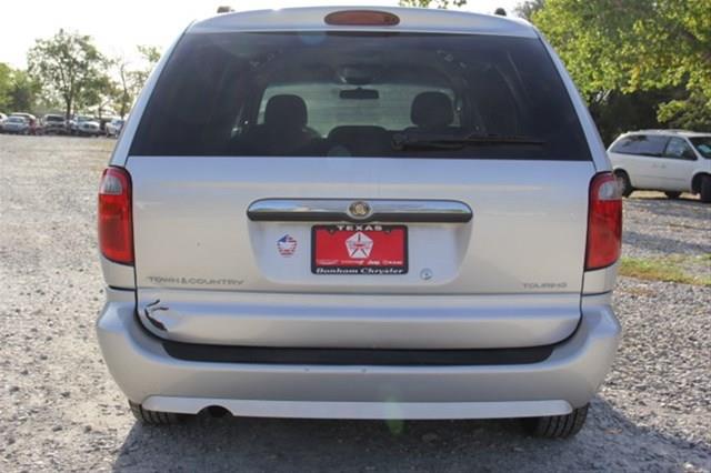 2006 Chrysler Town and Country 3.5