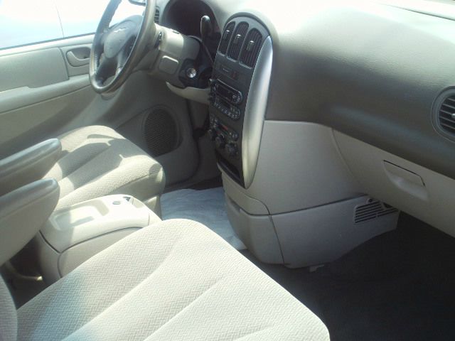 2006 Chrysler Town and Country 3.5