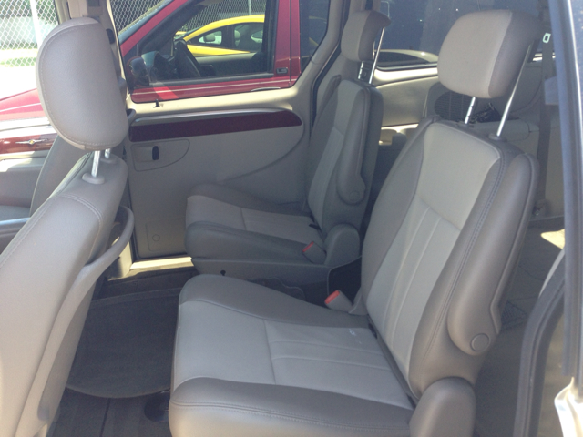 2006 Chrysler Town and Country 3.5