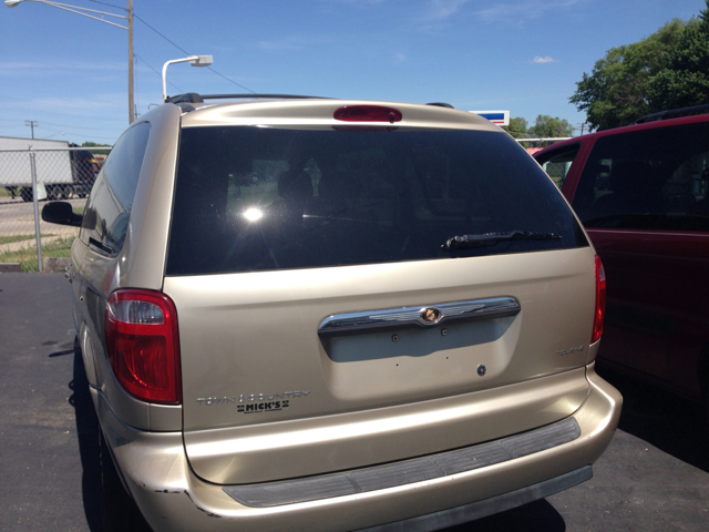 2006 Chrysler Town and Country 3.5