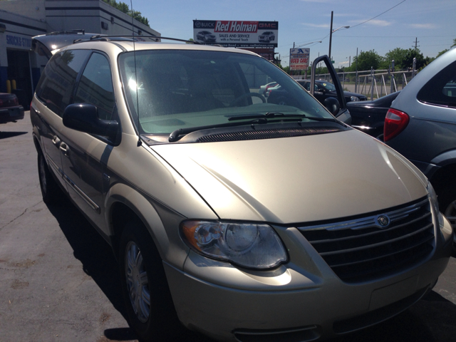 2006 Chrysler Town and Country 3.5