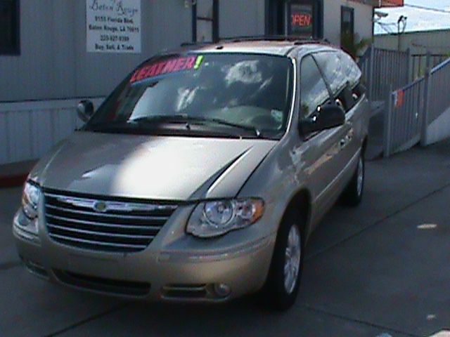 2006 Chrysler Town and Country 3.5