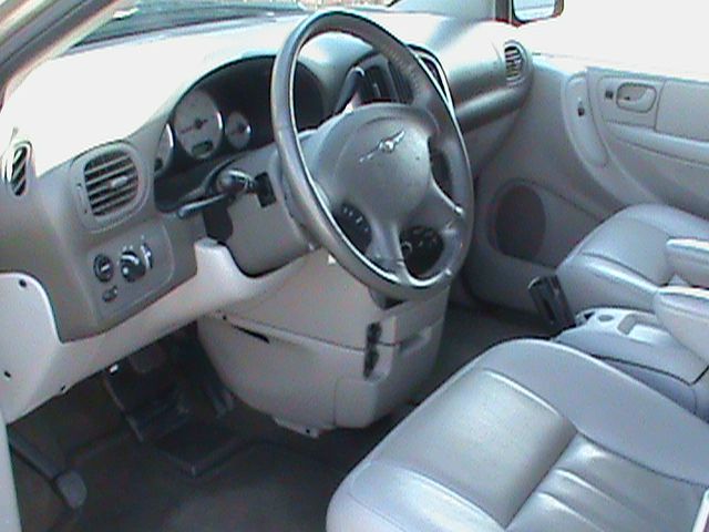 2006 Chrysler Town and Country 3.5