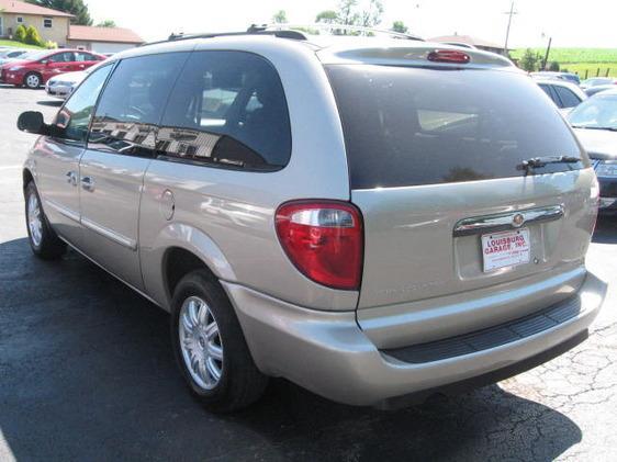 2006 Chrysler Town and Country 3.5