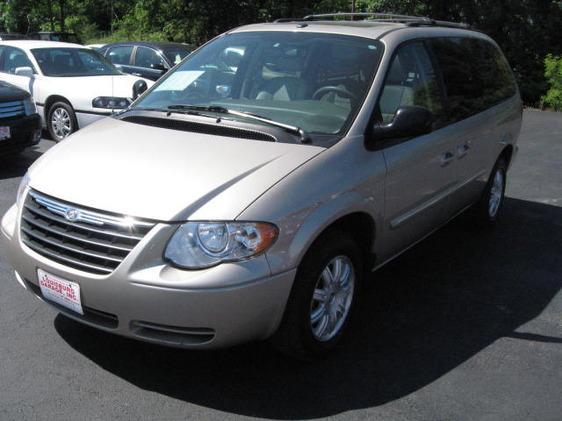 2006 Chrysler Town and Country 3.5