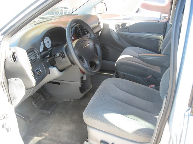 2006 Chrysler Town and Country Elk Conversion Van