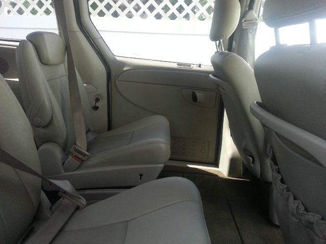 2006 Chrysler Town and Country 3.5