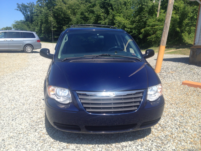 2006 Chrysler Town and Country 3.5