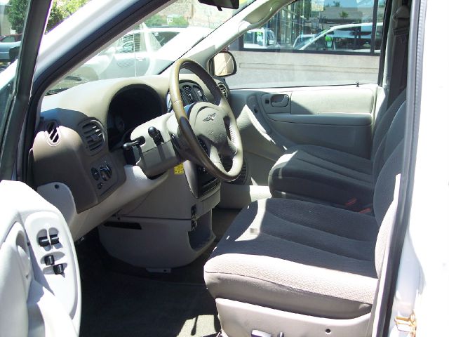 2006 Chrysler Town and Country 3.5