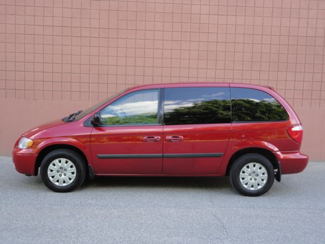 2006 Chrysler Town and Country 4X4 w/On Star