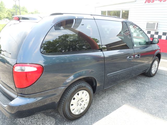 2007 Chrysler Town and Country SLT 4WD 15