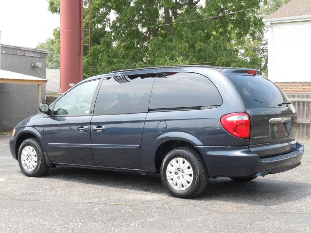 2007 Chrysler Town and Country SLT 4WD 15