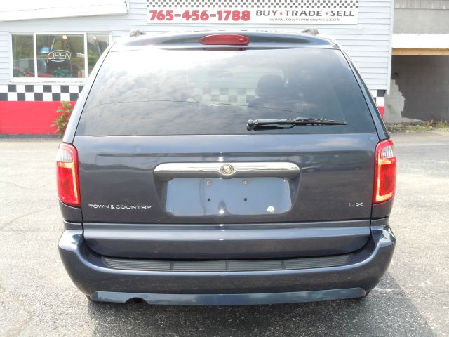 2007 Chrysler Town and Country SLT 4WD 15