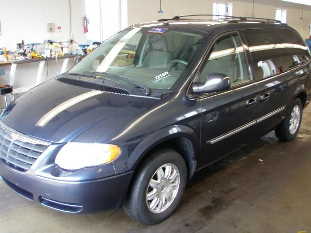 2007 Chrysler Town and Country 3.5