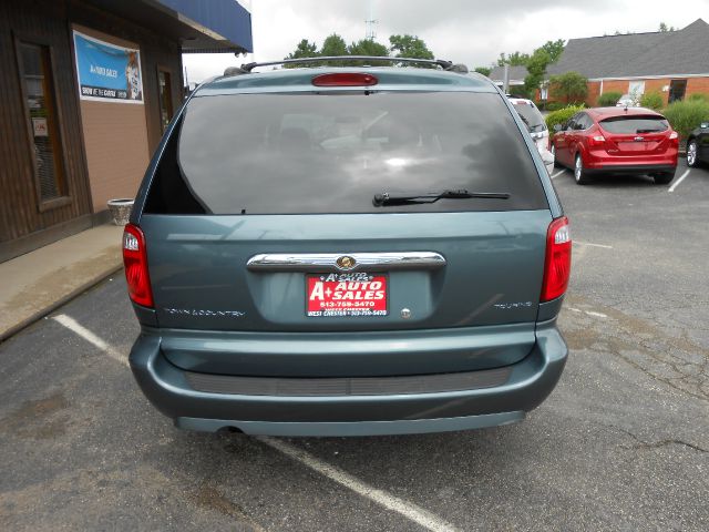 2007 Chrysler Town and Country 3.5