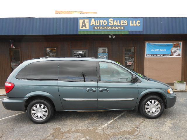 2007 Chrysler Town and Country 3.5