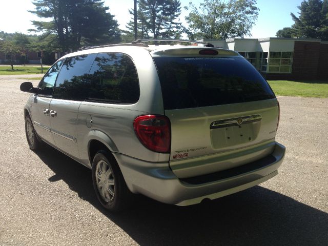 2007 Chrysler Town and Country 3.5