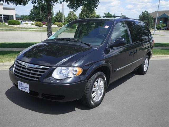 2007 Chrysler Town and Country 3.5