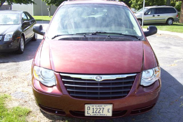 2007 Chrysler Town and Country 3.5