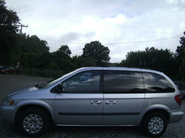 2007 Chrysler Town and Country Base