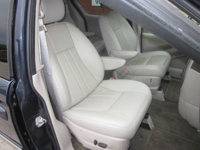 2007 Chrysler Town and Country 3.5