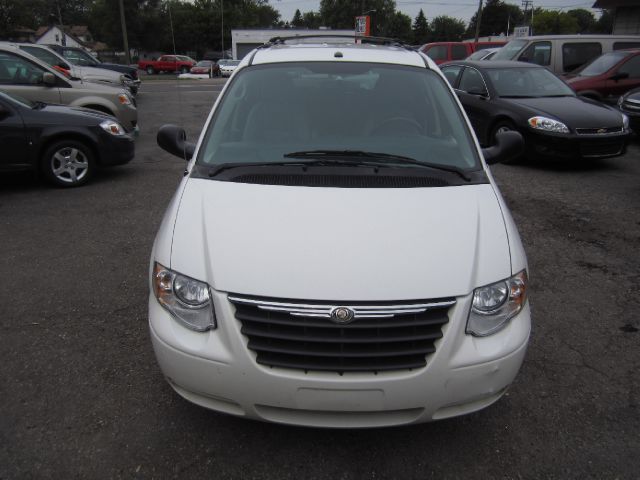 2007 Chrysler Town and Country 3.5