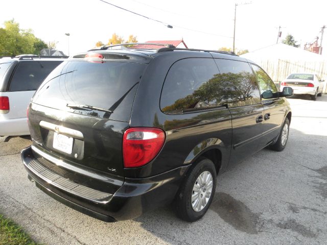 2007 Chrysler Town and Country Elk Conversion Van