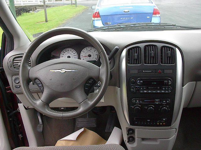 2007 Chrysler Town and Country 3.5