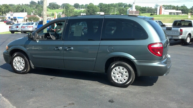 2007 Chrysler Town and Country Elk Conversion Van