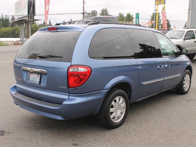 2007 Chrysler Town and Country 3.5