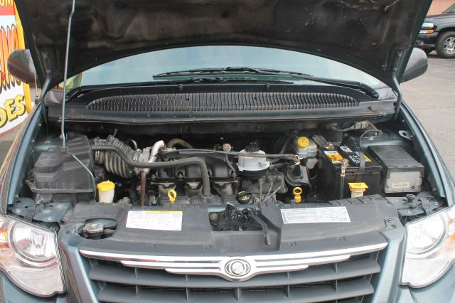 2007 Chrysler Town and Country 3.5