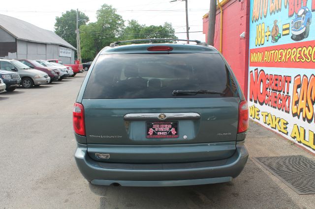 2007 Chrysler Town and Country 3.5