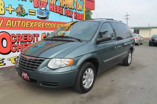 2007 Chrysler Town and Country 3.5