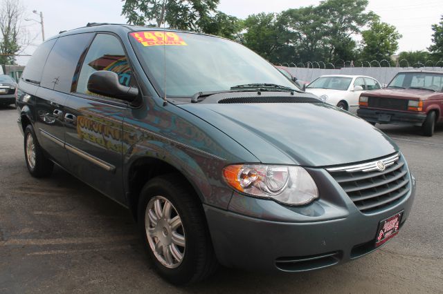 2007 Chrysler Town and Country 3.5