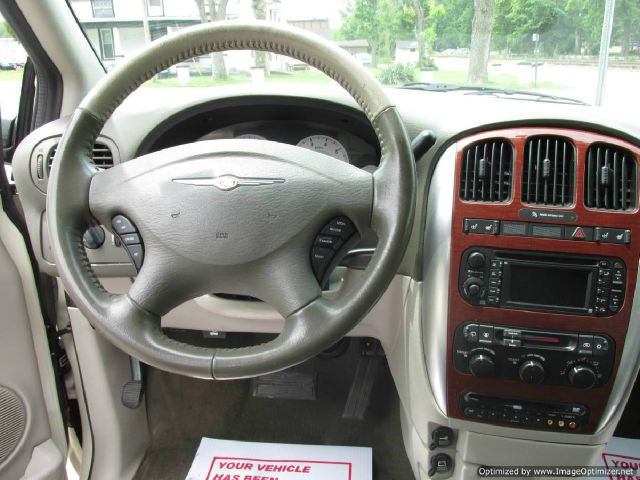 2007 Chrysler Town and Country 3.5